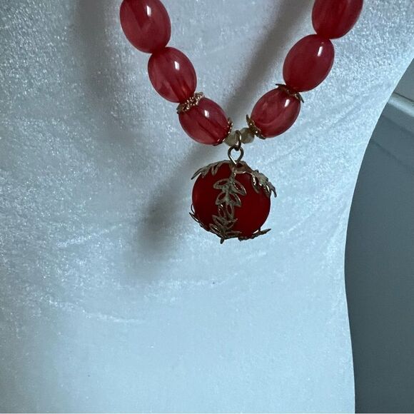 Boho beaded multi strand gold tone and pink beaded necklace - Picture 2 of 6